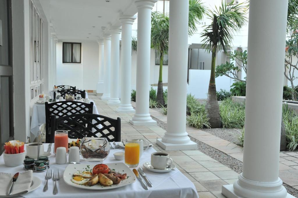 Premier Hotel The Richards Richards Bay Exteriör bild