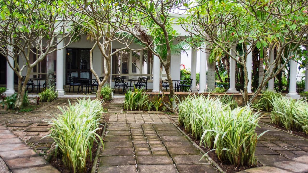 Premier Hotel The Richards Richards Bay Exteriör bild